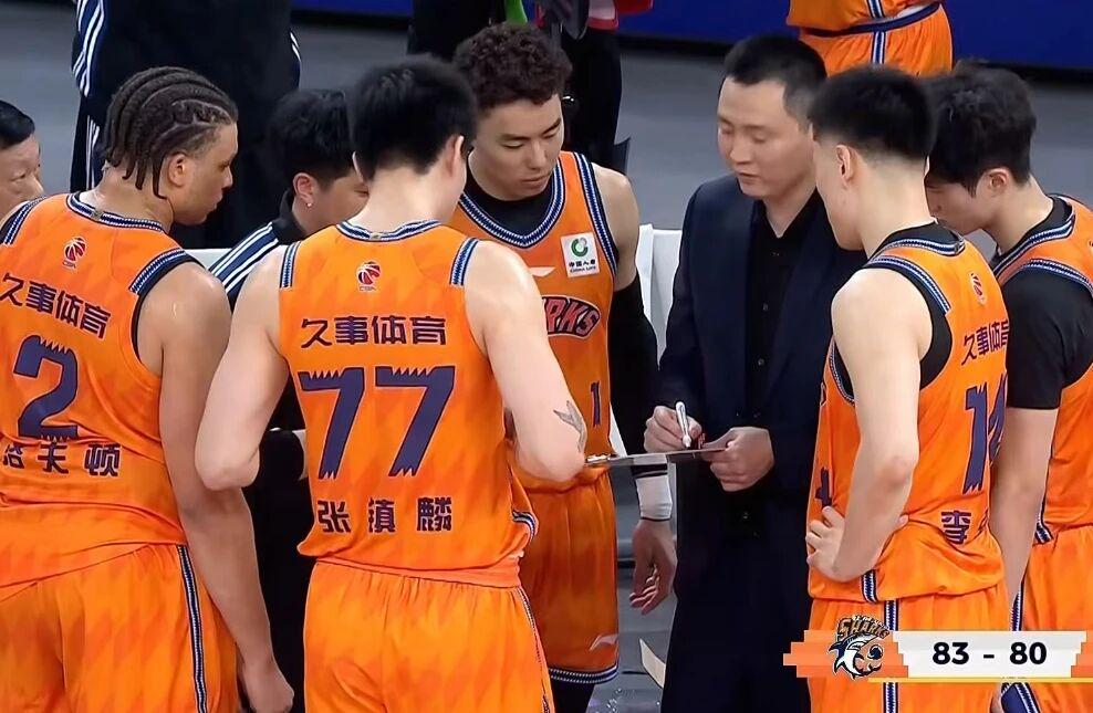 乌法115k欧元买断阿加波夫，结束租借正式加盟