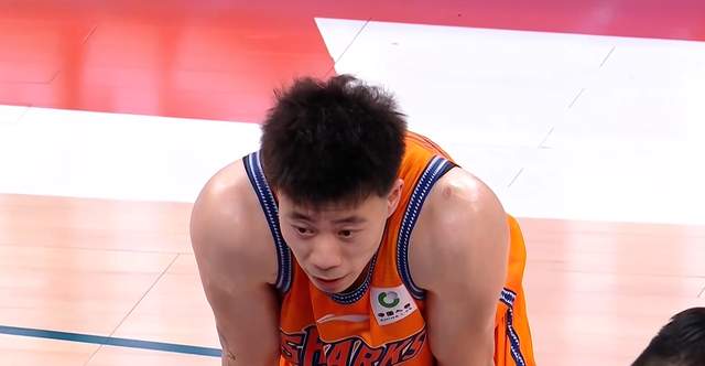 内线新星对于爵士的续约处理方法很不满意,湖人的机会来了?