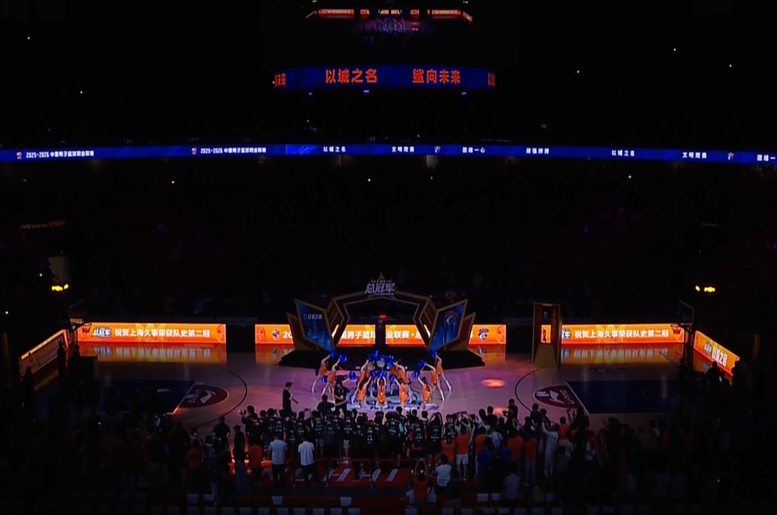 纽约夺冠背后的隐形伤痕:一张被强行拆开的王牌