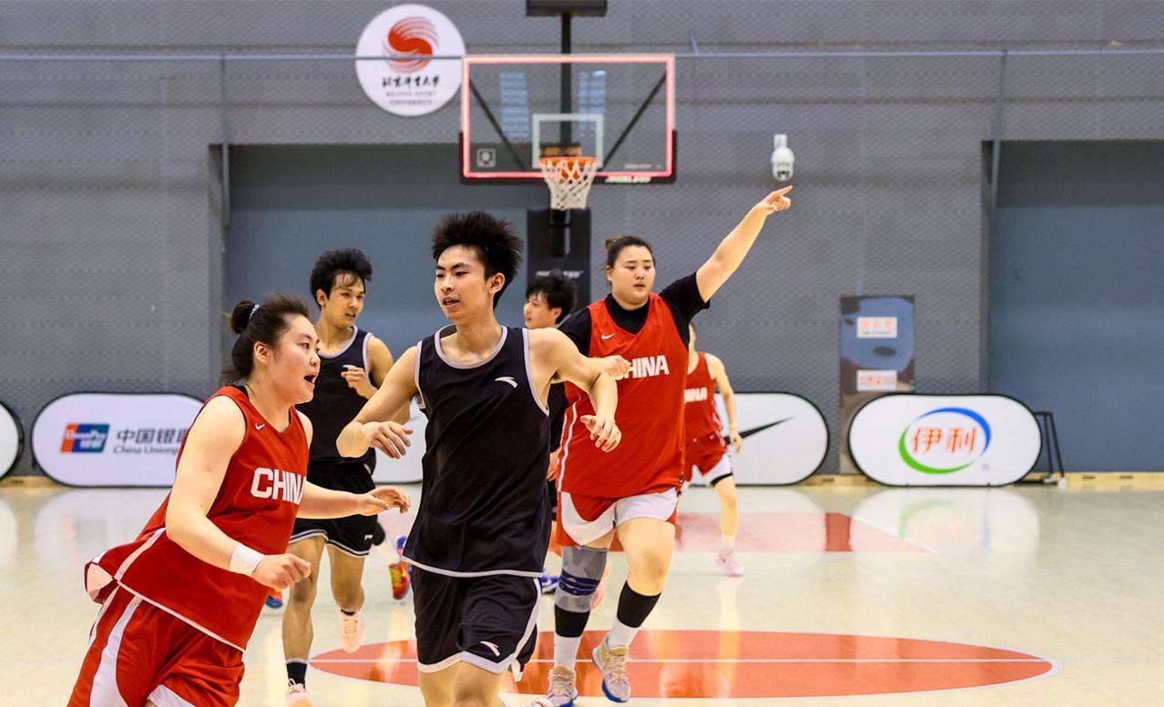 金年会体育五冠之王!迈克布朗迟到19年的复仇!