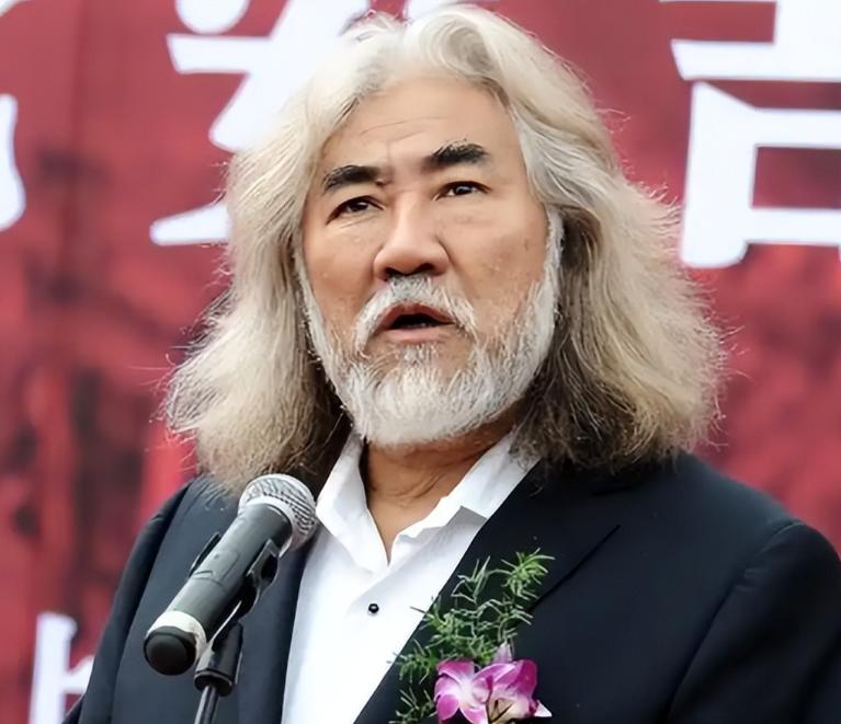 威尔逊寄语阿努诺比：纽约一夜英雄，身份永不变