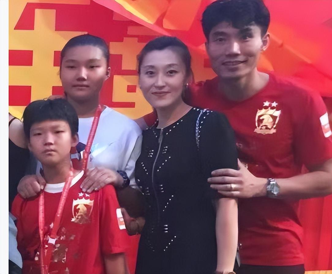鹈鹕愿听特雷·墨菲交易报价