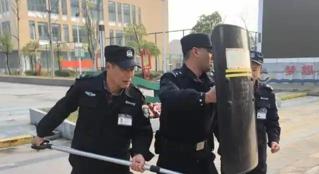 突发!杨瀚森身边人全走了!
