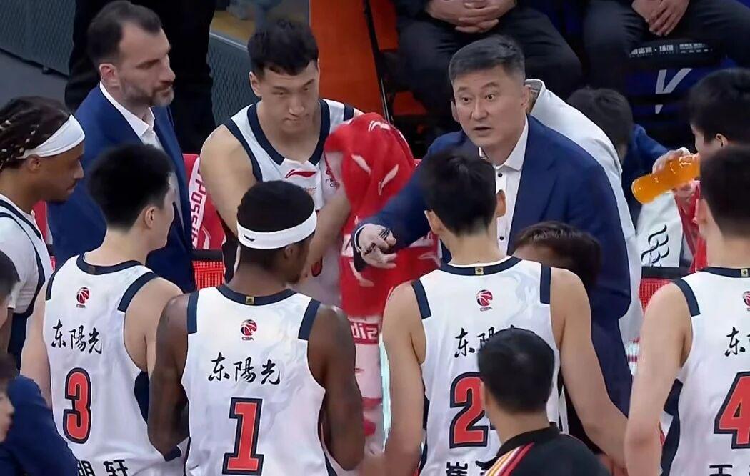 金年会体育曝马刺考虑交易福克斯