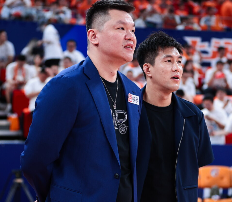 金年会体育马刺锁定文班亚马黄金搭档:艾伦·格雷夫斯如何精准补充马刺前场最大短板