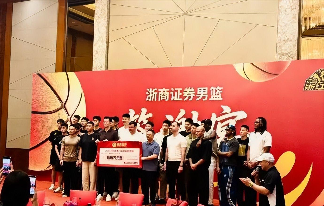 快船加入字母哥交易第三方竞争