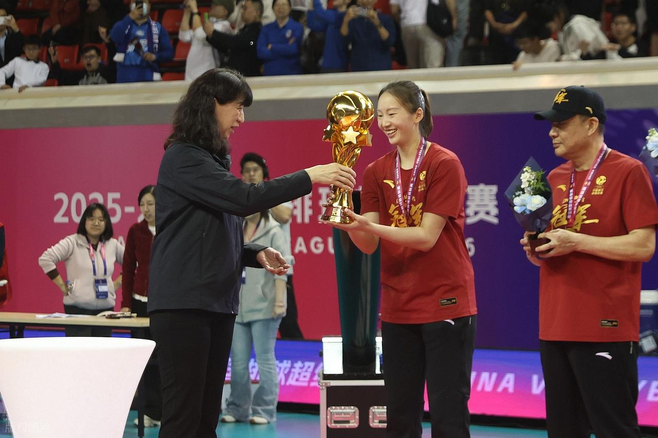 力压姚明!小斯:我是NBA历史第一个高中生身份获得年度最佳新秀