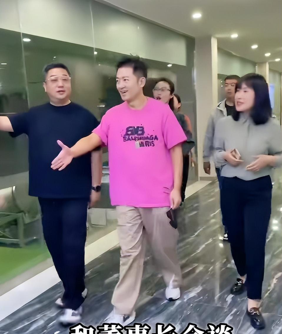 金年会体育郑钦文逆转萨卡里终结连败,心态蜕变守住草地首胜